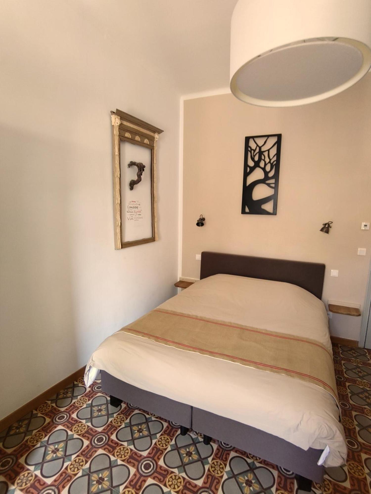 Bed and Breakfast La Fille Du Berger Puissalicon Esterno foto