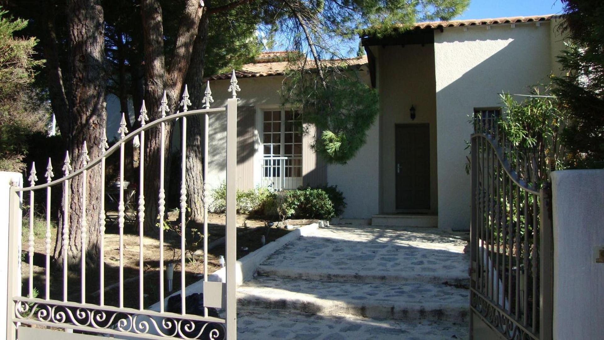 Bed and Breakfast La Fille Du Berger Puissalicon Esterno foto